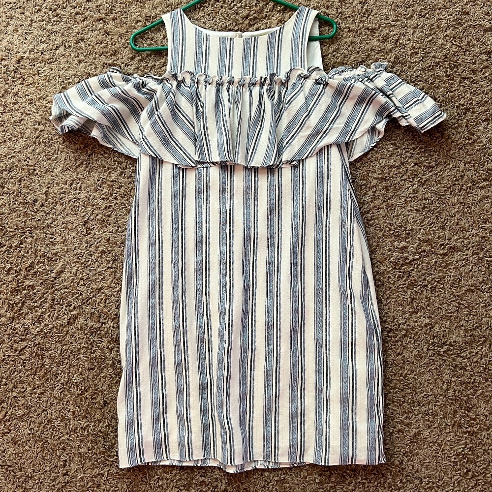 EUC Sm Medium Gianni Bini open shoulder dress - blue/off white